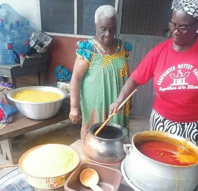 • Ladies ready to serve Kpokpoi