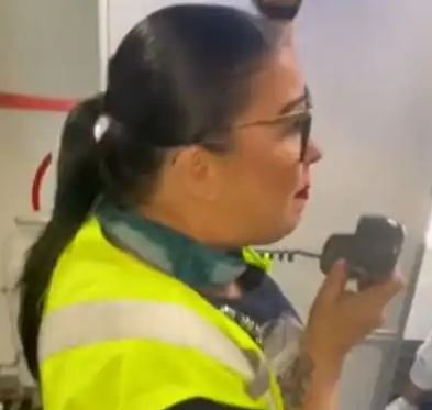 She expressed her gratitude to her school teacher on the flight