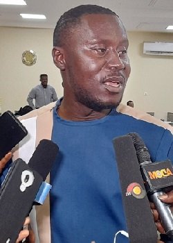 Dr Emmanuel Ayifah addressing the media