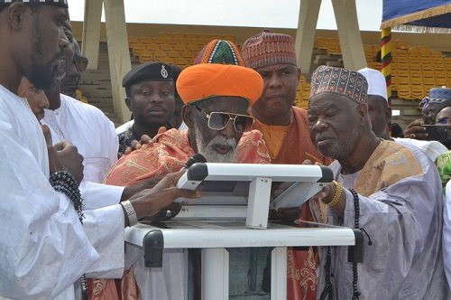 Dr. Sheikh Osman Nuhu Sharubutu led prayers at the Square