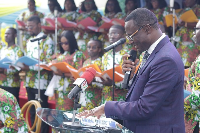 Rev. Dr Owusu-Amoah speaking at the launch of the choral group