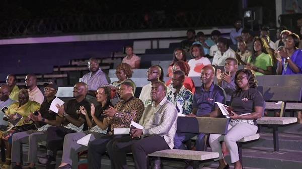 A session of guests at the function
