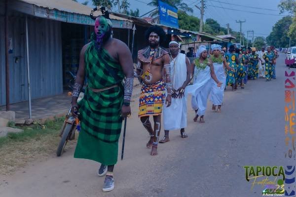 • A procession at the Tapioca festival