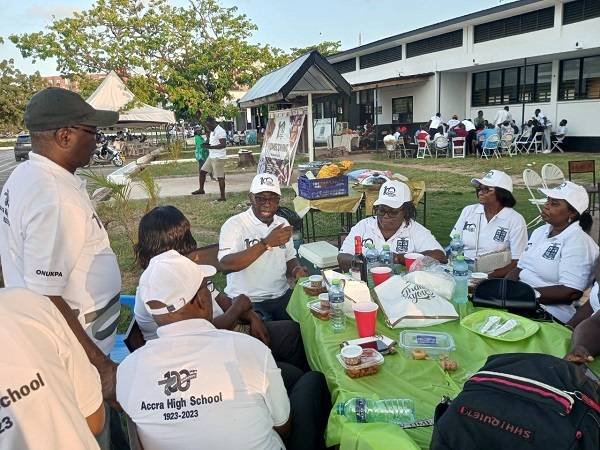 A group of Onukpai enjoying their meal