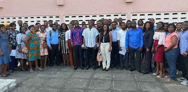 The newly recruited Local Government Service Staff in group picture with management of the service