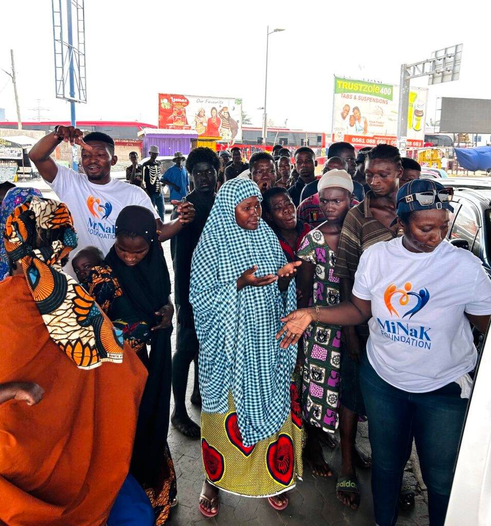 MiNaK Foundation Feed The Street Donation