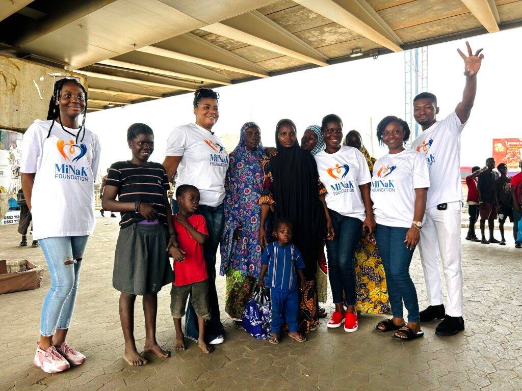 MiNaK Foundation Feed The Street Donation