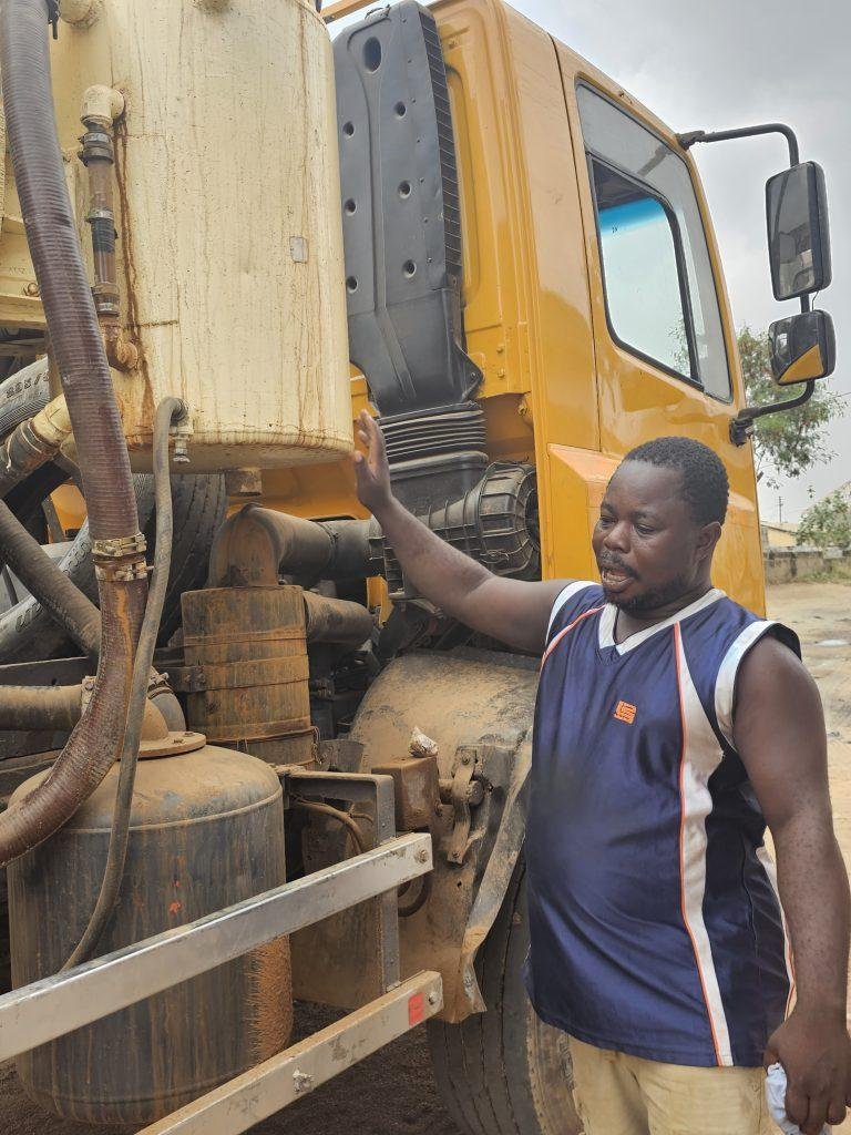 • Abayateye talking about some parts of the truck