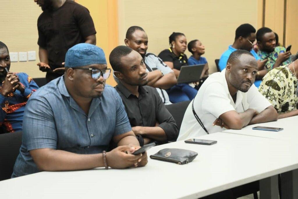 Participants attentive to a presentation