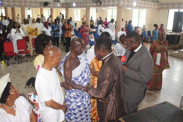 Retirees congratulated by the clergy