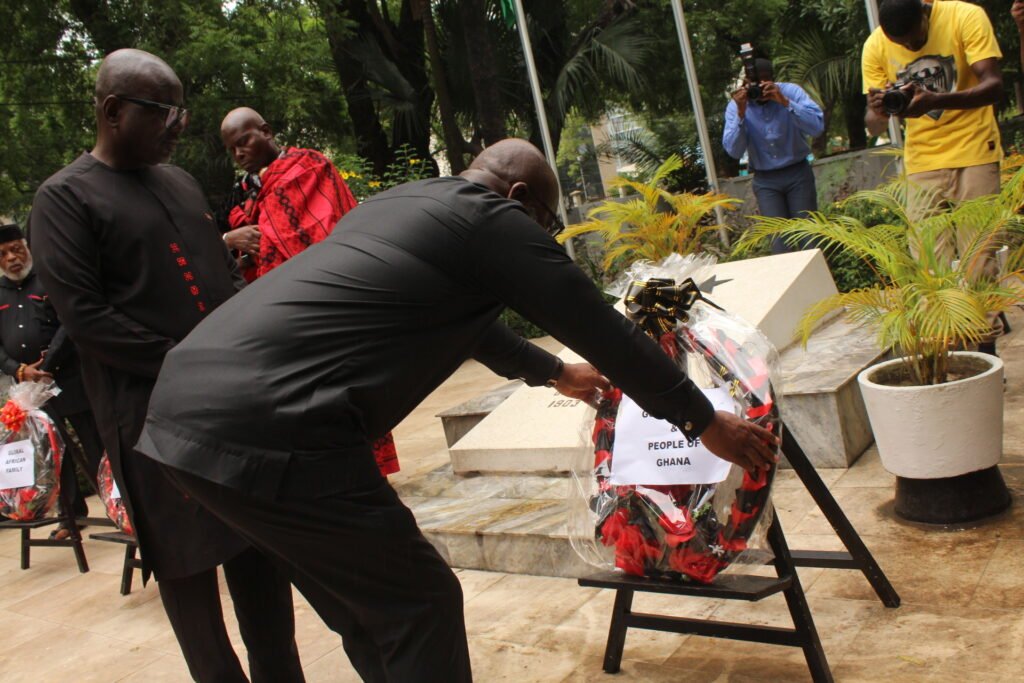 • Mr Andrew Egyapa Mercer laying a
wreath on behalf of the government
and people of Ghana