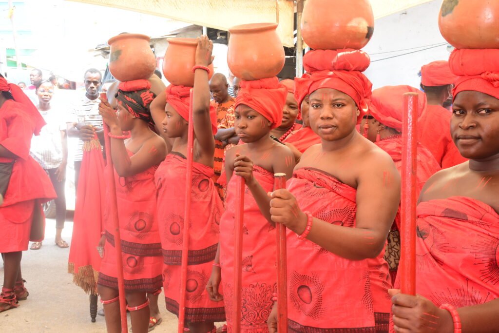 Some maidens carrying pots (Photos by  Seth  Osabukle)