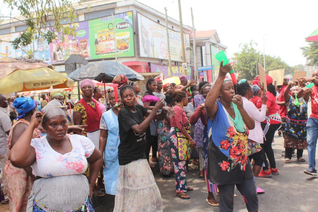 A section of market women around Adabraka joined the fun