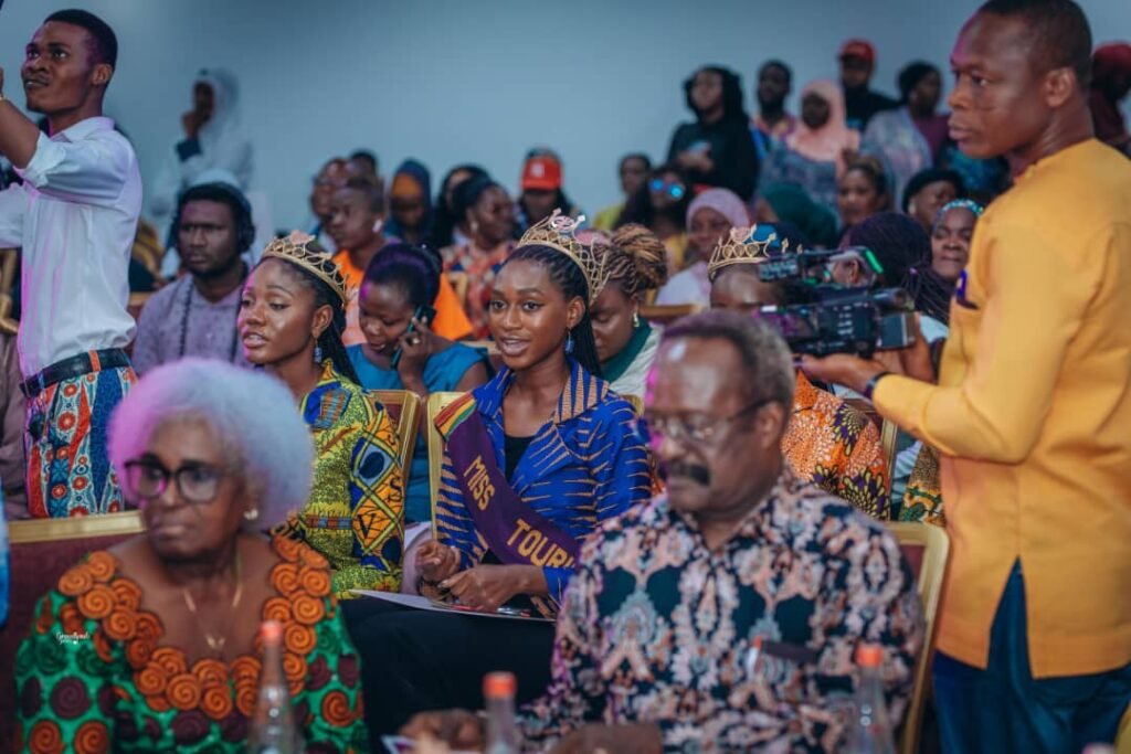 • Former Minister of Agriculture, Mr Kwesi Ahwo and spouse were there to grace the book launch