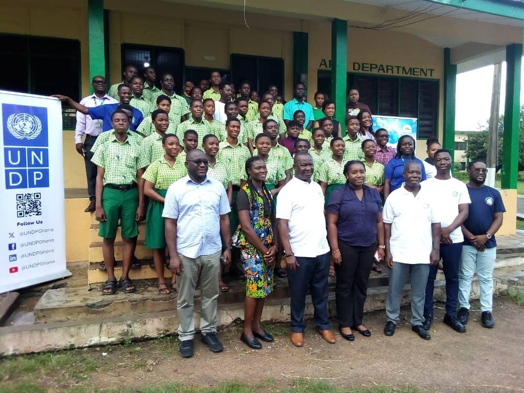 •Mr Joseph Amankwah, first counting from, some officials from EPA and UNDP in group picture with the student