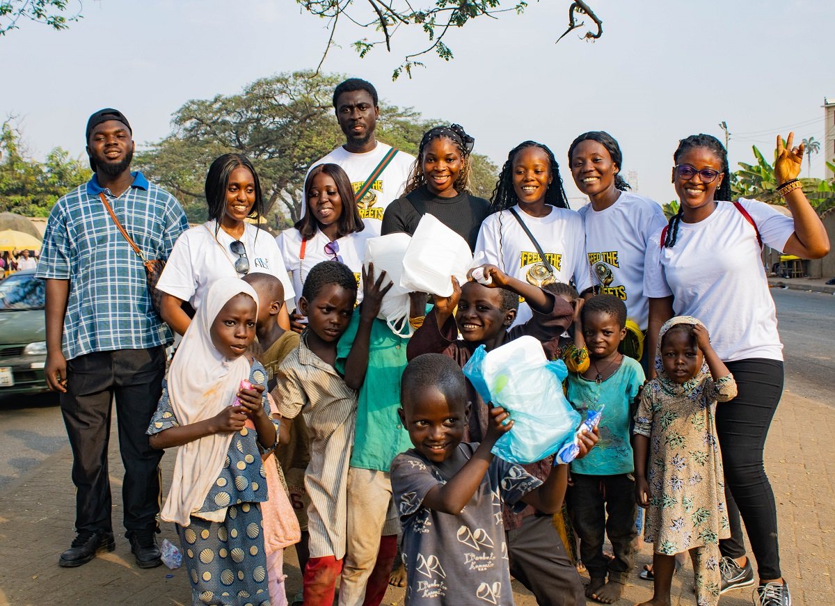 Members of the foundation with some of the beneficiaries