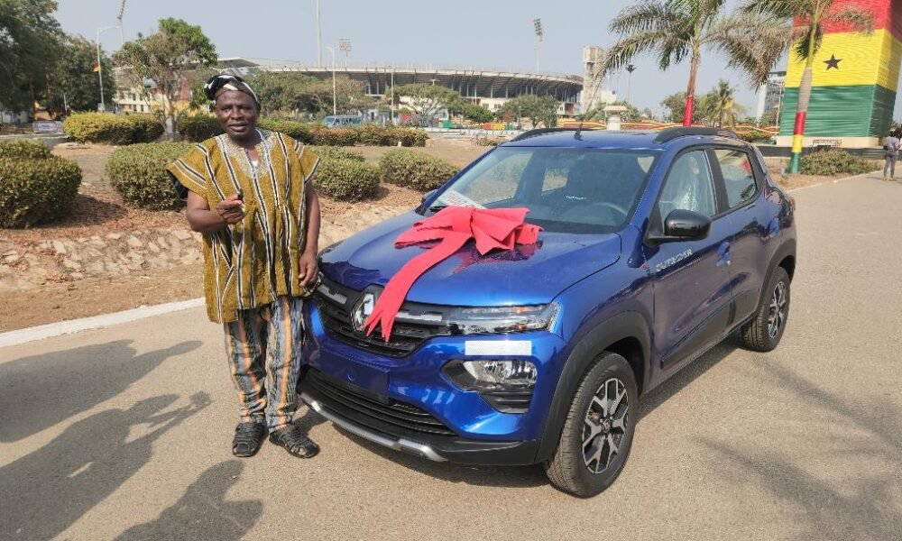 The philanthropist presenting a brand new car to Alhaji Yakubu Ayaana