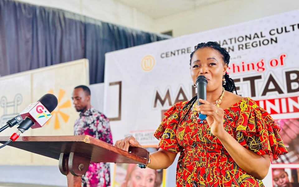 Madam Dorcas Salamatu Alhassan addressing guests and trainees at the launch