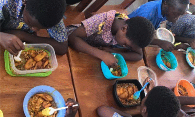 School children eating healthy food