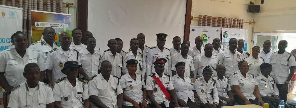 • Metro Guards Union pose for the camera