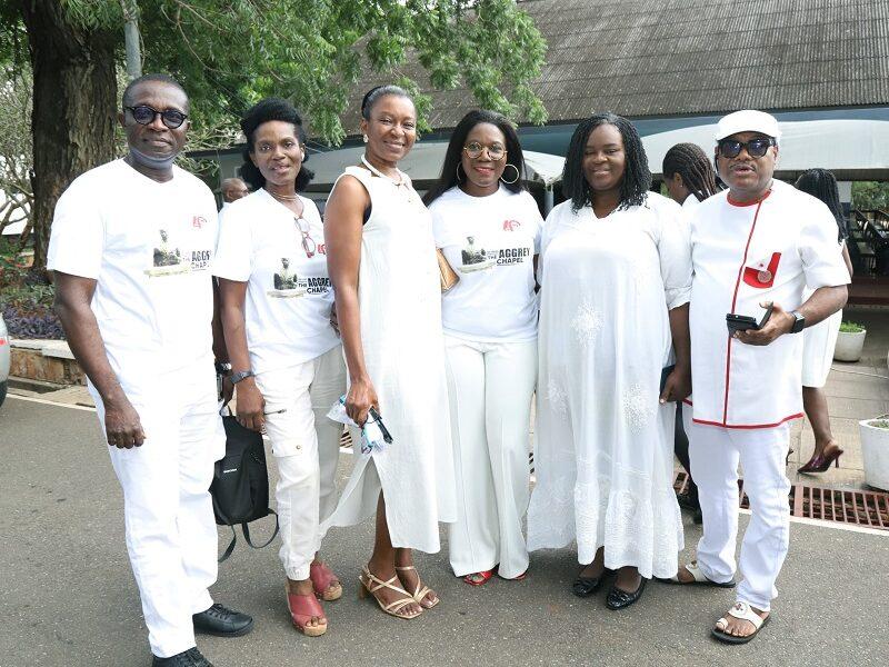 Some members of OAA 1986 in a group picture