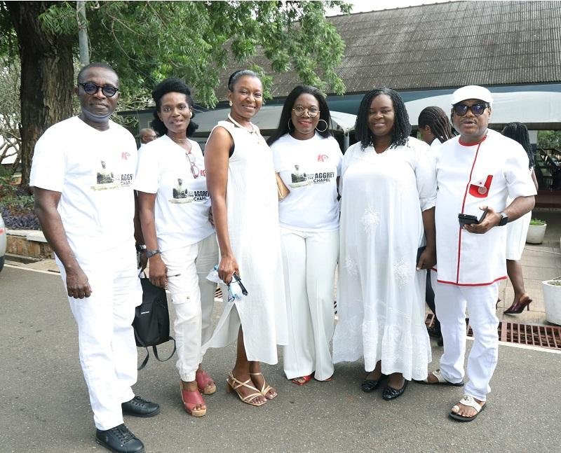 Some members of OAA 1986 in a group picture