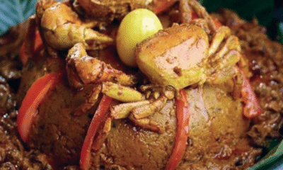 Delicious dzenkple garnished with egg, crabs and sliced tomatoes