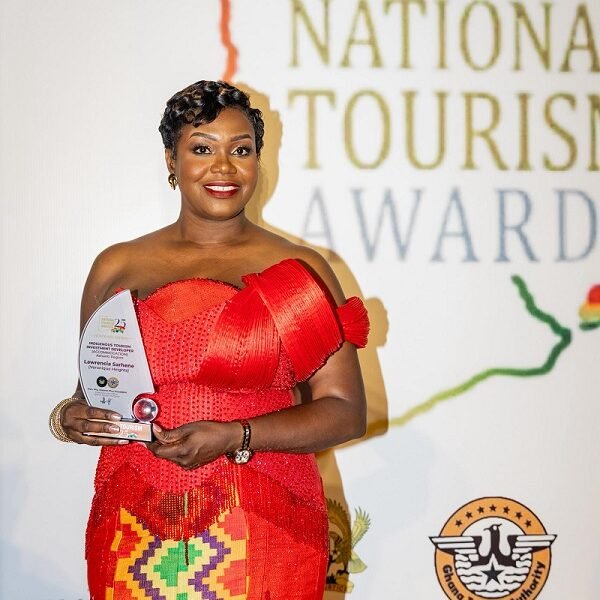 Mrs Lawrencia Sarhene with her award