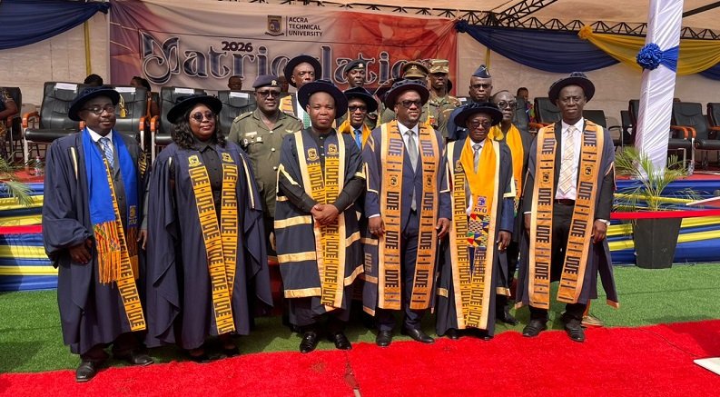• The Vice Chancellor (third from right) with some members of the University