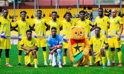 A line-up of the Medeama SC team
