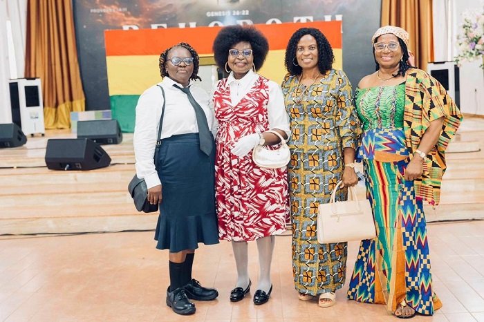 A pose by some of the women in their colonial, old school and free-style African fits