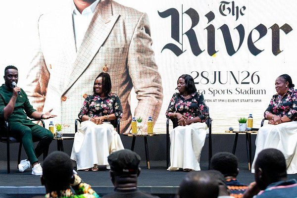 Joe mettle addressing the media