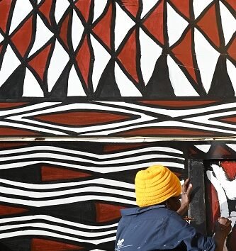 An artist in action