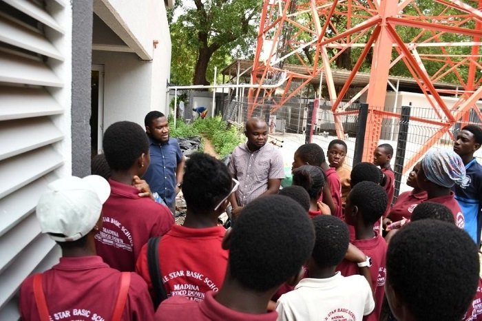 Students observe the end‑to‑end process of how calls are transmitted across network sites as part of their learning experience.