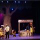 Cast of Gayina performing