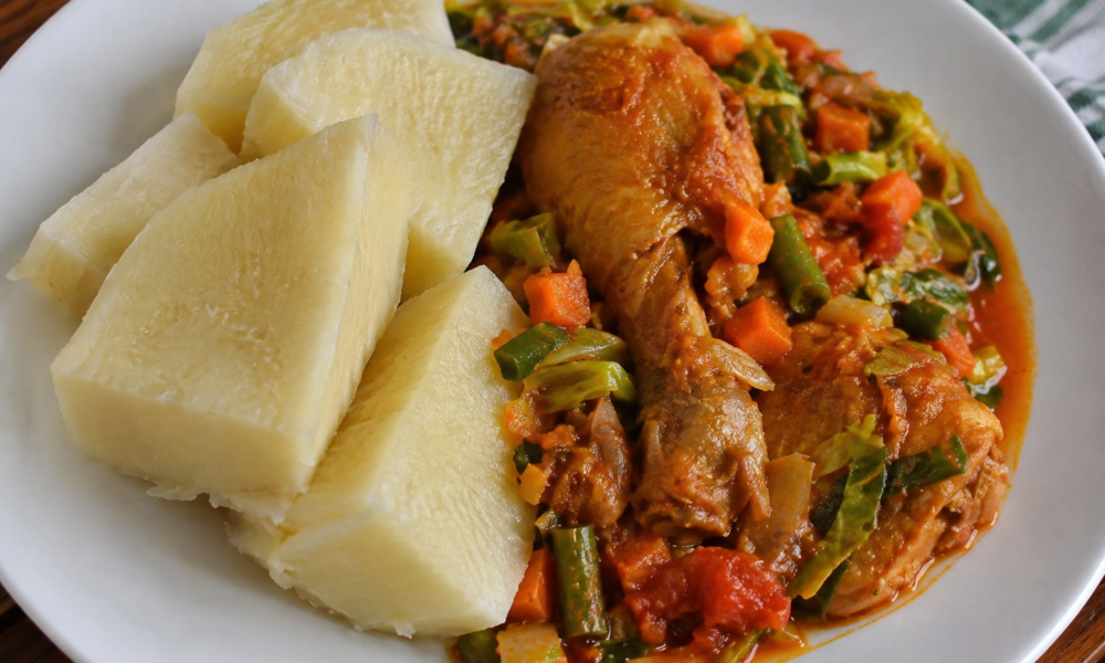 Delicious vegetable stew and yam