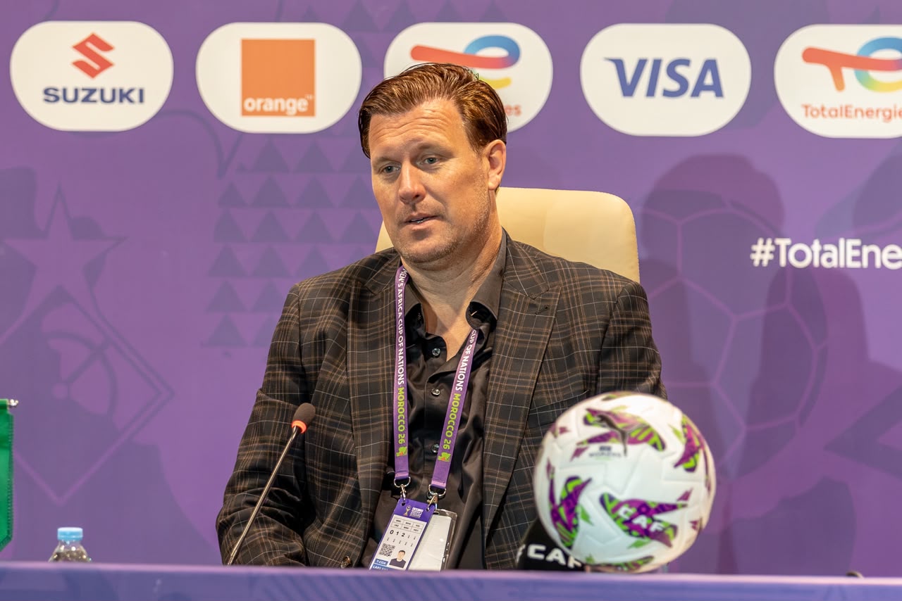 Kim Lars Björkegren-Black Queens Head Coach
